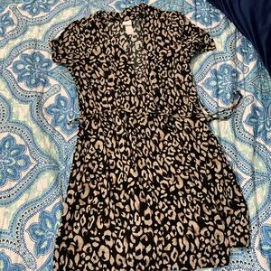 Sz M H&M Cheetah Wrap Dress